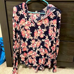 Aeropostale floral top